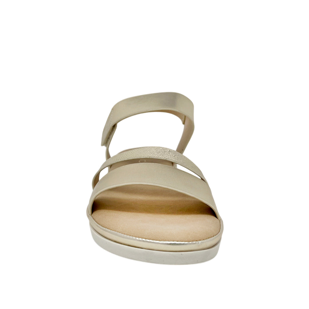 Sandalias flats Ilia para mujer color dorado