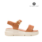 Sandalias flats Uplift QTR para mujer color tan