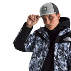 Gorra Keep It Patched Trucker unisex color gris