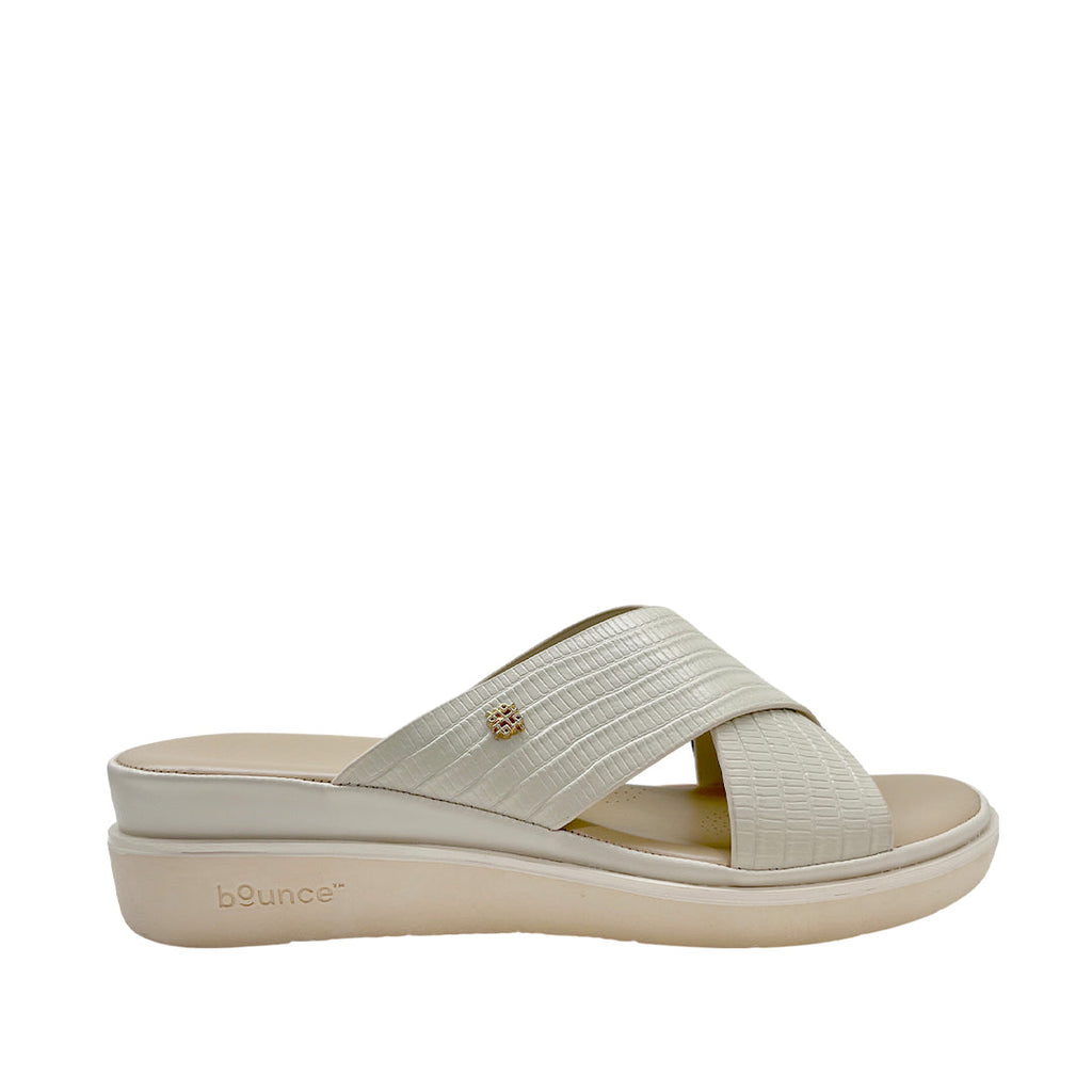 Sandalias flats Shasta para mujer color hueso
