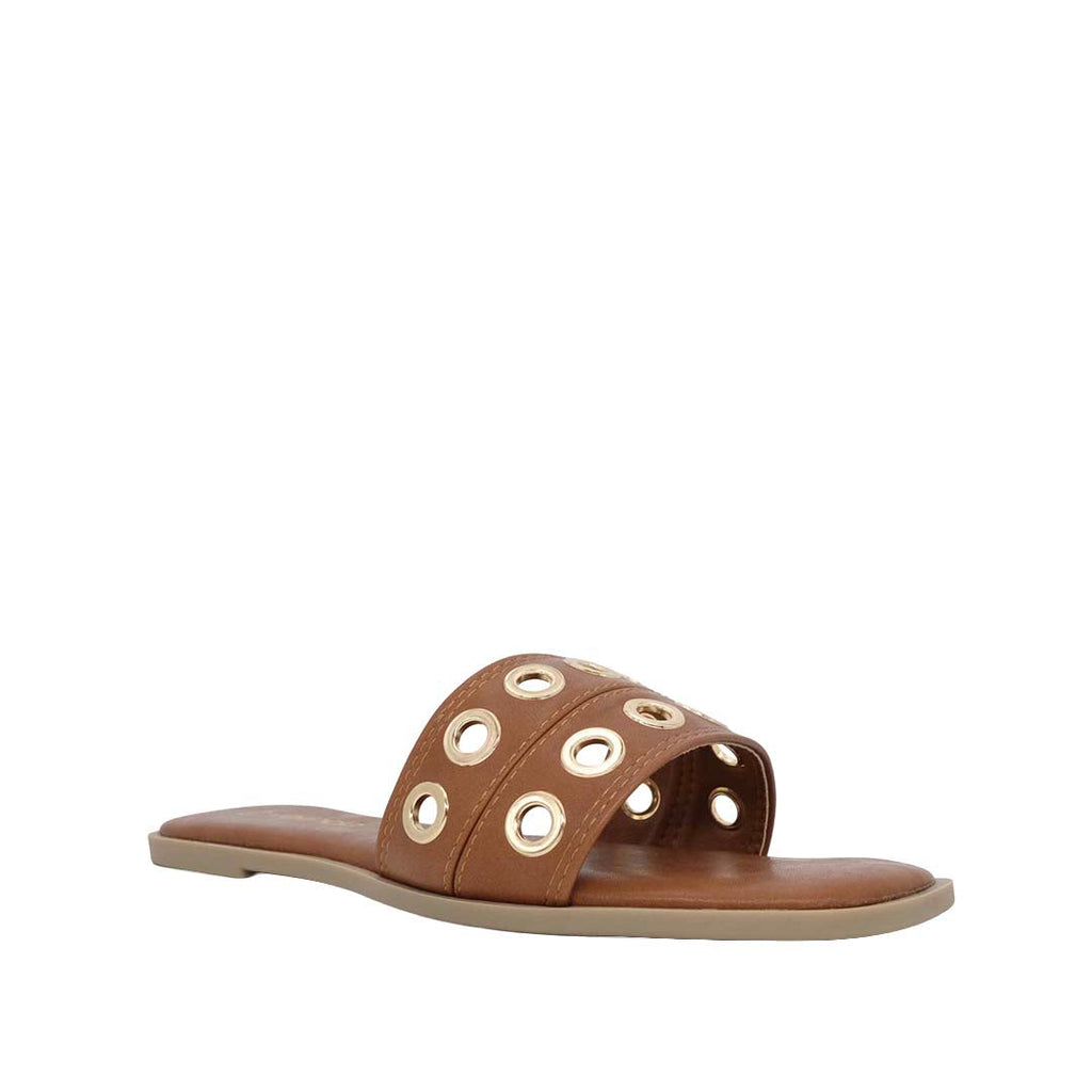 Sandalias flats Mariana para mujer color café